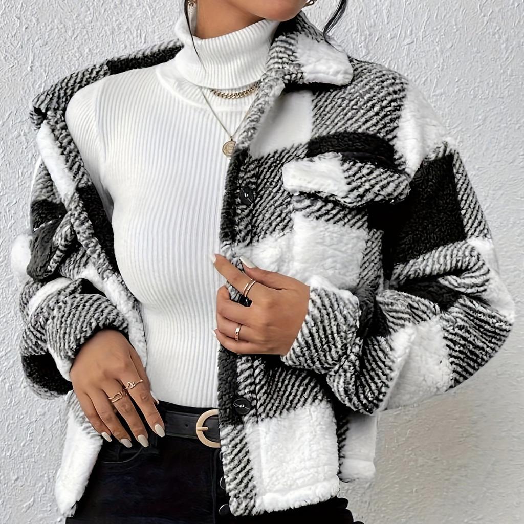 Women's Plaid Double-sided Plush Patch Pocket Button Cardigan Casual Top Jacket