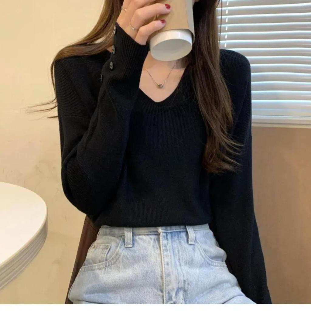 Pullocardi Ribbed Knit Sweater in Pure Long Sleeve Pullover with Button Loose Stylish Black Women's V-Neck Color, Cuffs, Fit,