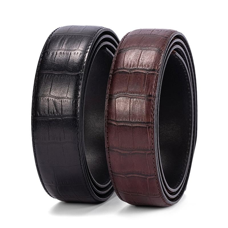 

Ремень из кожи растительного дубления с тиснением под крокодила, двухсторонний, прокрашенный, из коровьей кожи первого слоя, автоматическое тело