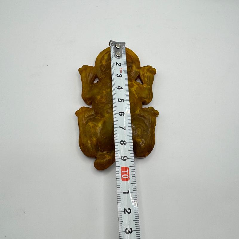 Antique-Style Xiu Jade Golden Toad Treasure Basin Pendant