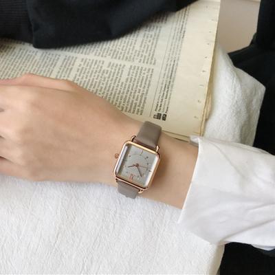 Jednoduché retro designové hodinky pro ženy s koženým řemínkem, módní čtvercové dámské quartzové hodinky, dámské hodinky Reloj De Mujer