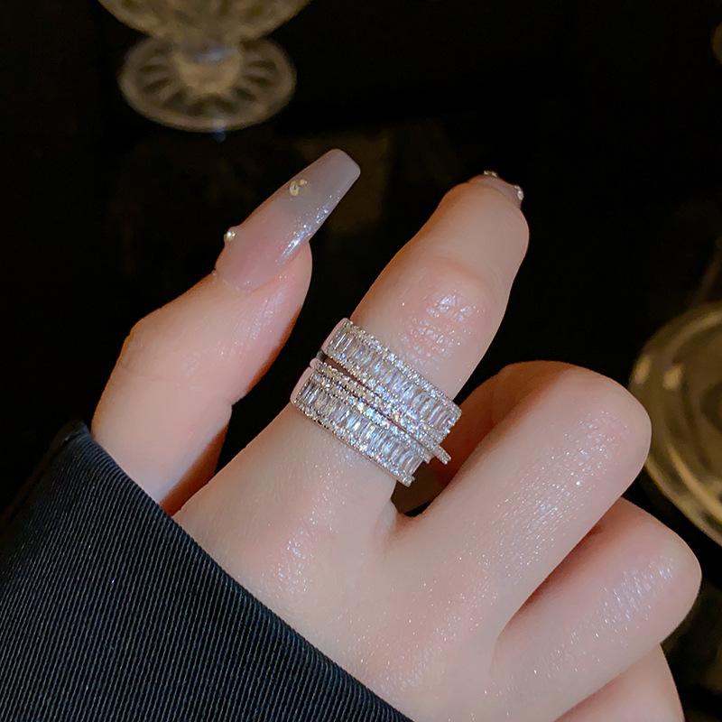 Love zir*****pen ring light luxury temperament high sense index finger ring niche design ring woman