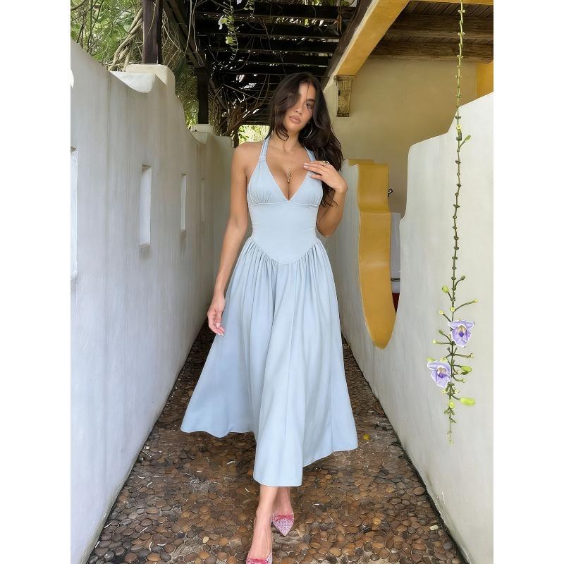 Frühling und Sommer Neues rückenfreies Kragen schmalmachendes Neckholder langes Kleid Meeresurlaub Sexy Kleid Frau