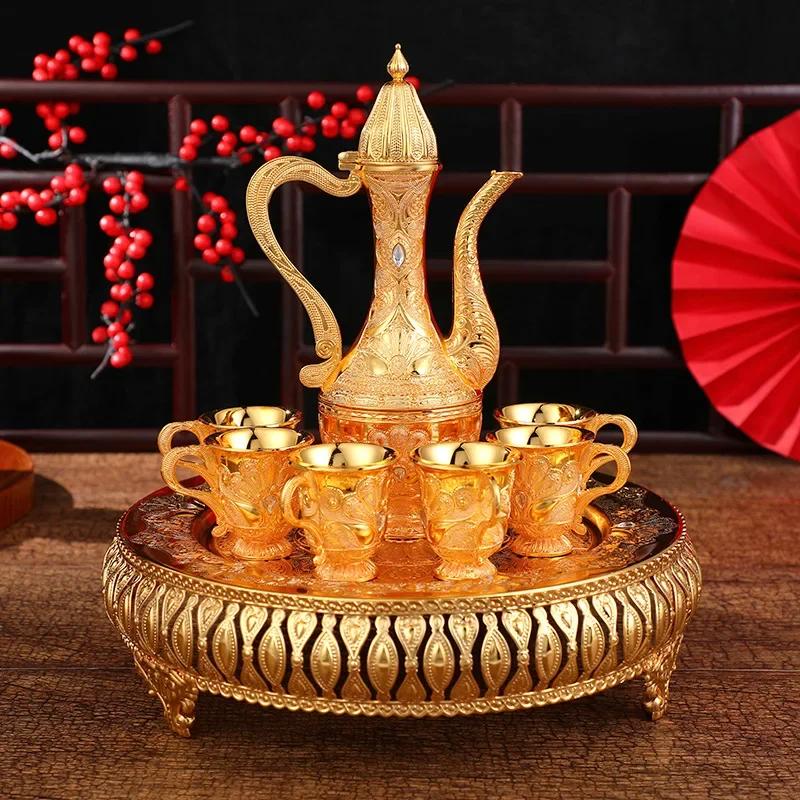 

Креативный легкий роскошный набор для вина, набор для вина с узором «Павлин», украшение для гостиной, подарочные изделия, металлическая посуда для вина золотой