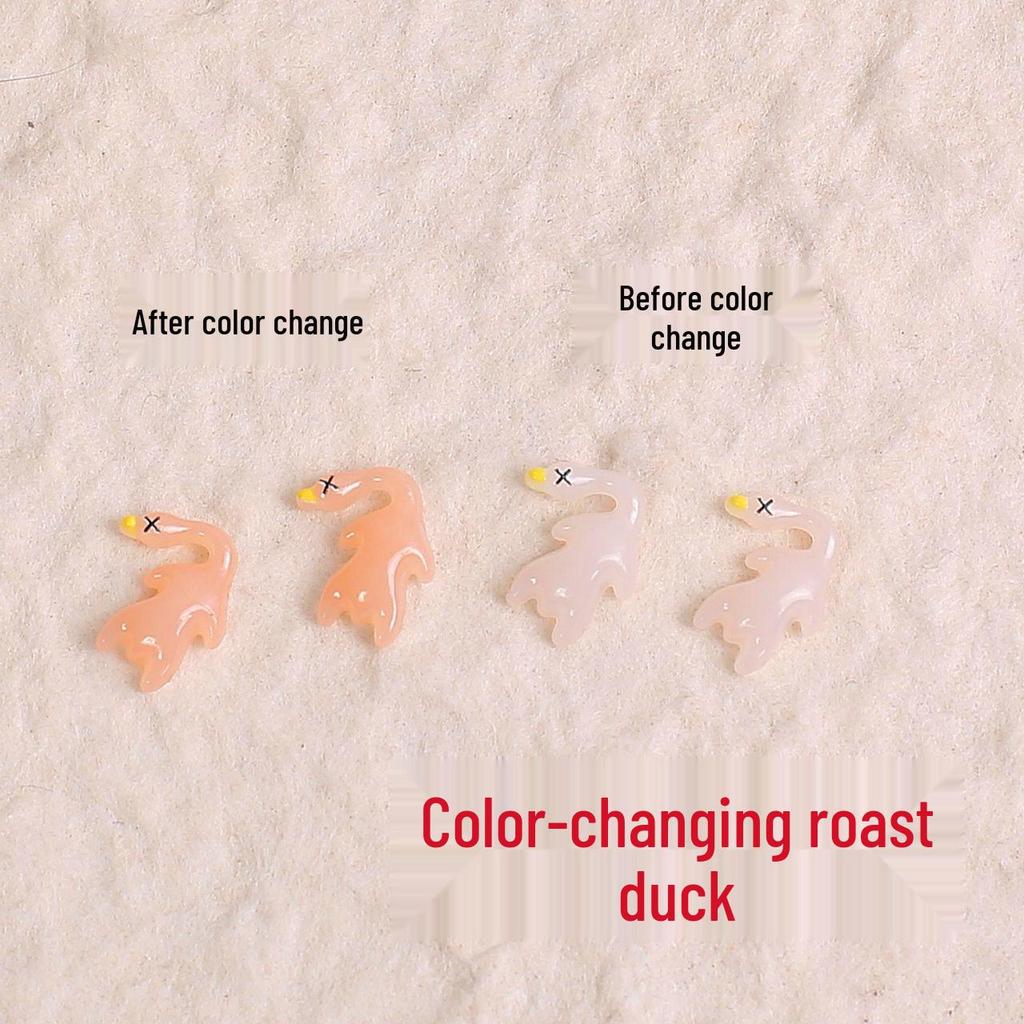 UV Color-Changing Roast Duck Keychain: Creative Car Interior Decoration