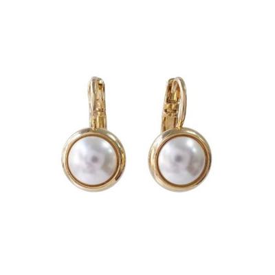 E418 8mm Österreichische Perle Gold Ohrringe