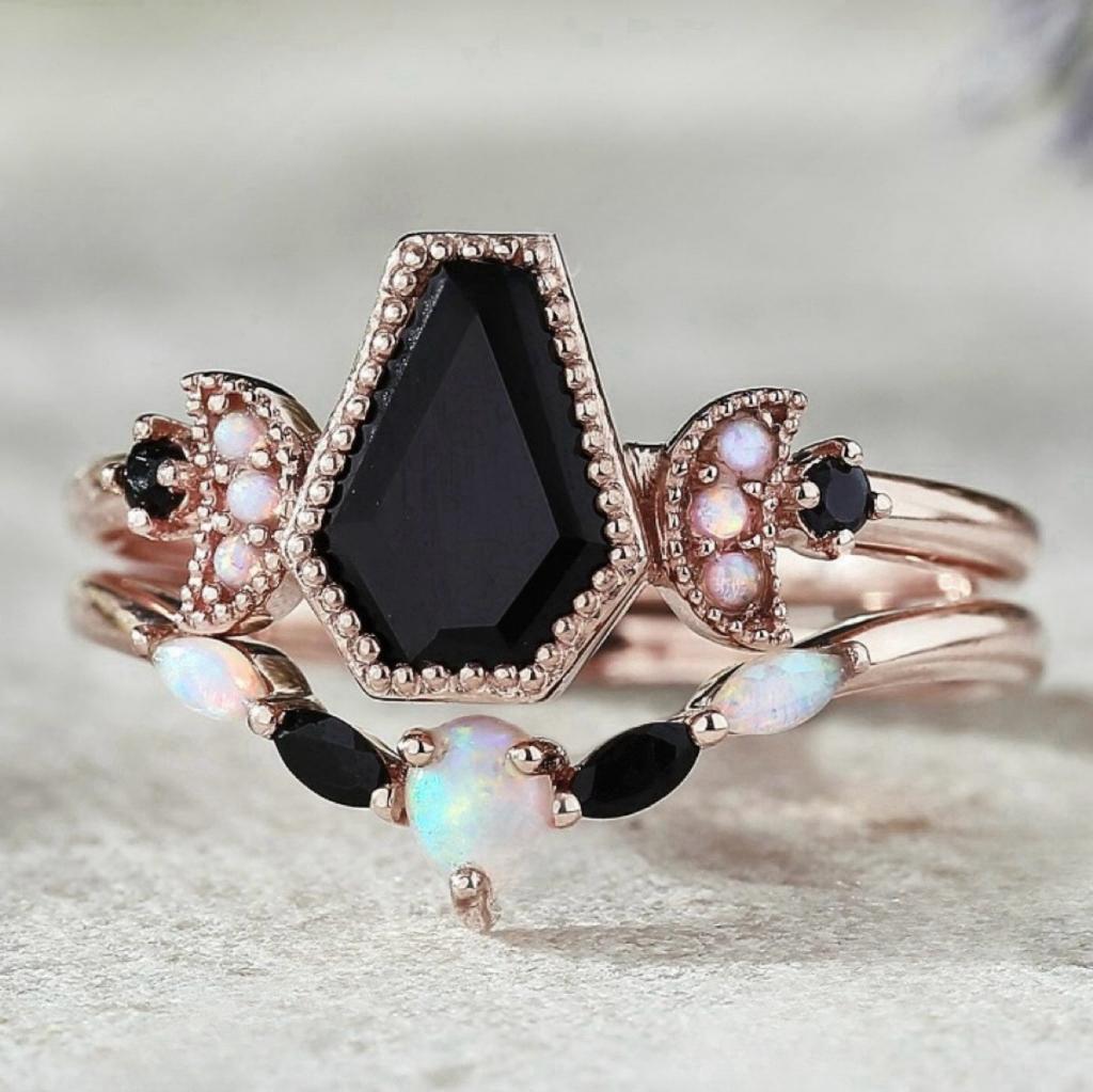 Luxury European and American Opal Jewelry, New Rose Gold Engagement Ring, Retro Court Style Ring