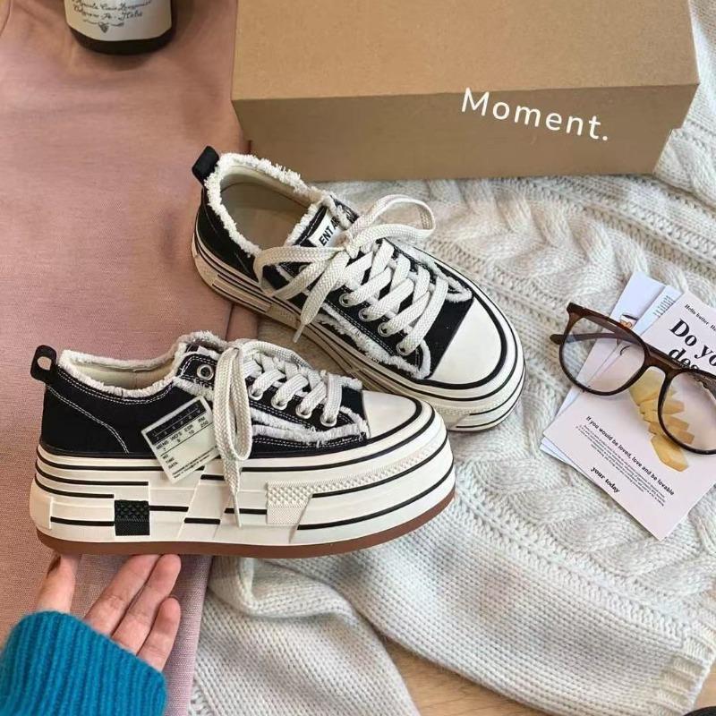 New thick-soled round head board shoes canvas shoes women's muffin little white shoes trendy brand
