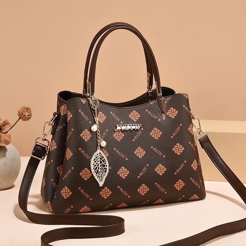 Fashion Women's Bag 2026 New Versatile Temperament Shoulder Crossbody Portable Fashion Women's Bag Casual