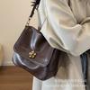 Underarm bag women's 2025 new trendy fashion high-end shoulder bag retro versatile commuter messenger small square bag