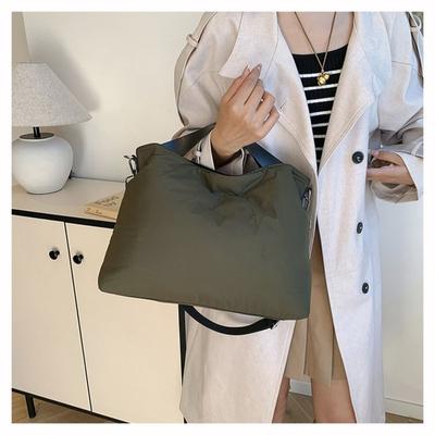 New Casual Autumn Winter Styles High-capacity Shoulder Bag  Advanced Feeling Ultra Light Commute Single Crossbody Bag