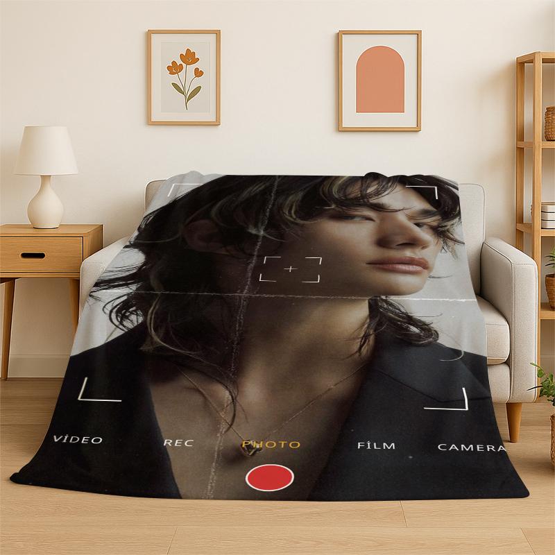 Kpop Hyunjin Stray Kids Music Flannel Blanket Soft Warm Throw Blanket for Bedroom Living Room Bed Travel Camping Picnic Gift