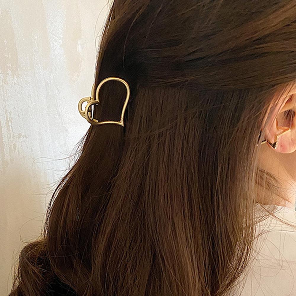 Single Heart Shaped Hair Clip Compatible for Women Minimalist Elegant Hairpins with Smooth Clamp, Hold for Braids, Buns, Ponytails, Updos Hollow Out S