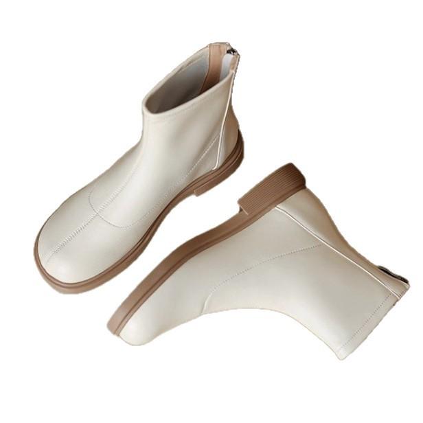 Små fötter~ Bekväma elastiska korta stövletter damers barfota stövlar 2025 ny koreansk version tunna stövlar Martin-kängor platta enkelstövlar