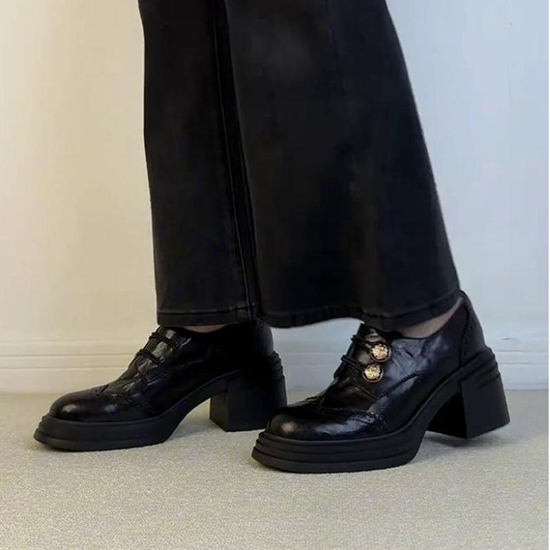 Sheepskin version~ round head thick sole women's new retro buckle black small leather shoes deep mouth single shoes