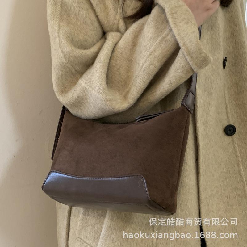 Leopard print bag women's 2025 new trendy autumn and winter popular fashion super fire commuter tote bag large capacity shoulder bag