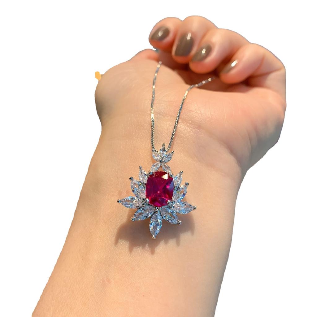 European and American fashion color treasure models European and American popular blue corundum imitation red treasure blue treasure retro