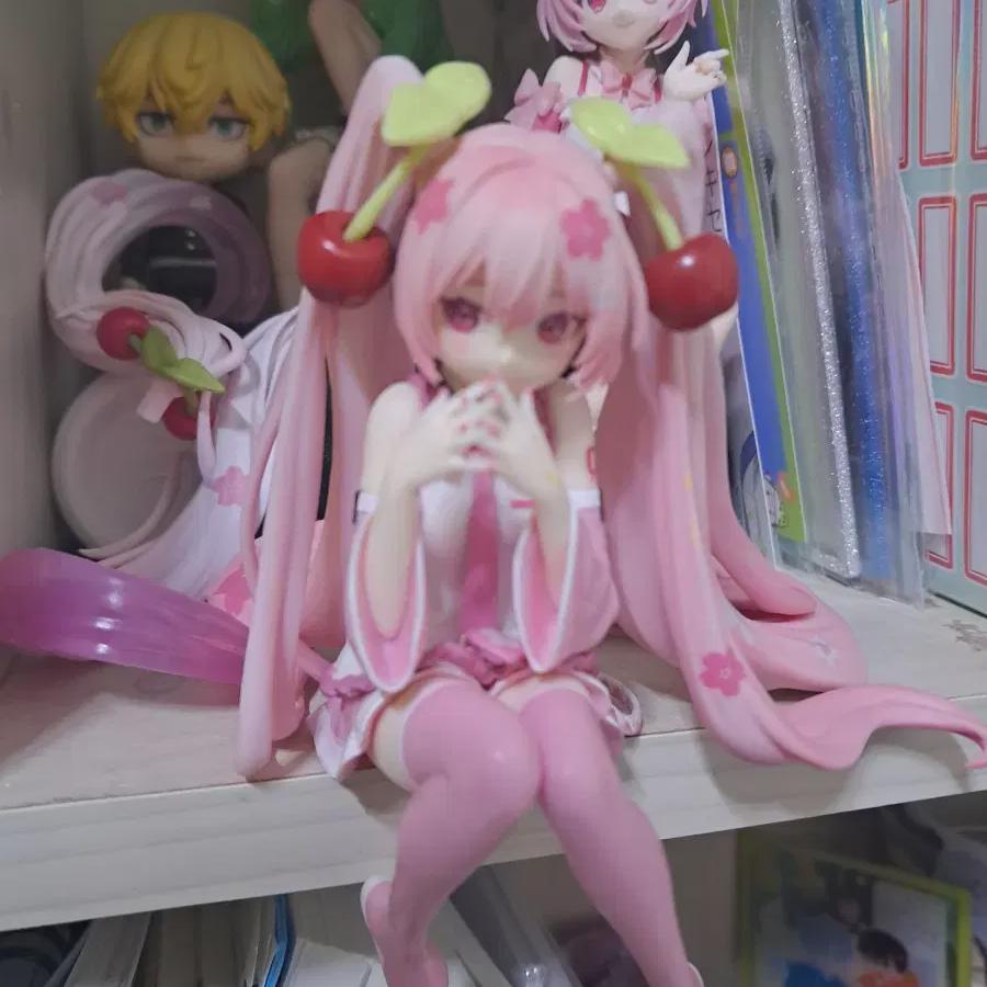 

Sakuramiku Noodle Stopper Opening Exhibition