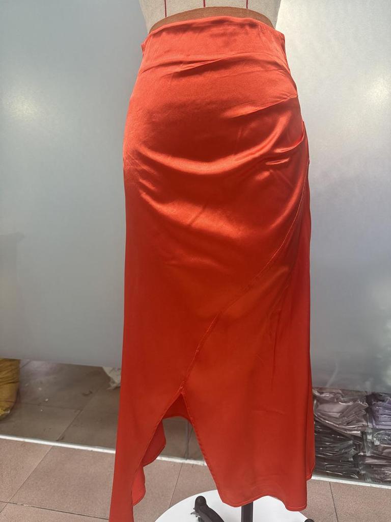 European & American Women's Satin Midi Skirt - Autumn Pleated, Slit Fishtail, Hip-Hugging Design with Zipper