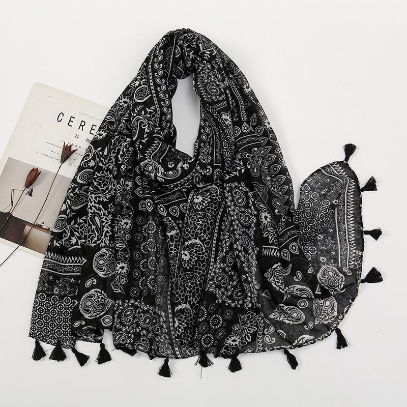 Spring and Autumn New Bali Yarn Tassel Retro Printed Geometric Scarf Versatile Fashion Travel Sunscreen Shawl Silk Scarf Women