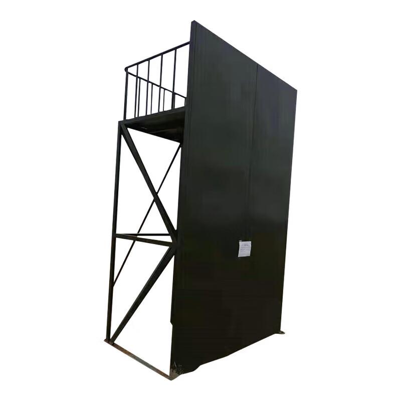 Wooden Training Climbing Wall with Grenade Simulation