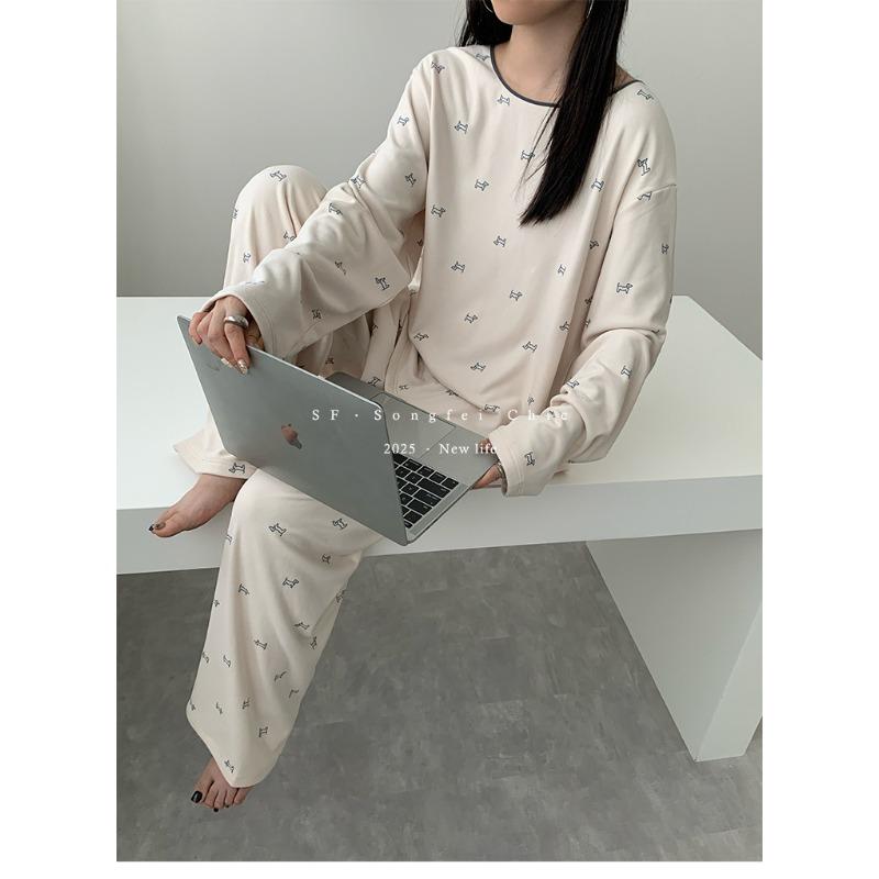 

3 Такса Австралийский вельвет женский костюм пижама осень и зима новый тонкий вельвет свободная домашняя одежда комплект из двух предметов теплое покрывало One Size (80-70kg) молочный белый