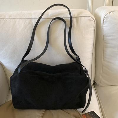 Autumn New Large-capacity Tote Bag Fashionable, Simple and Fashionable Commuting Relaxation Pillow Bag Shoulder Bag Bag