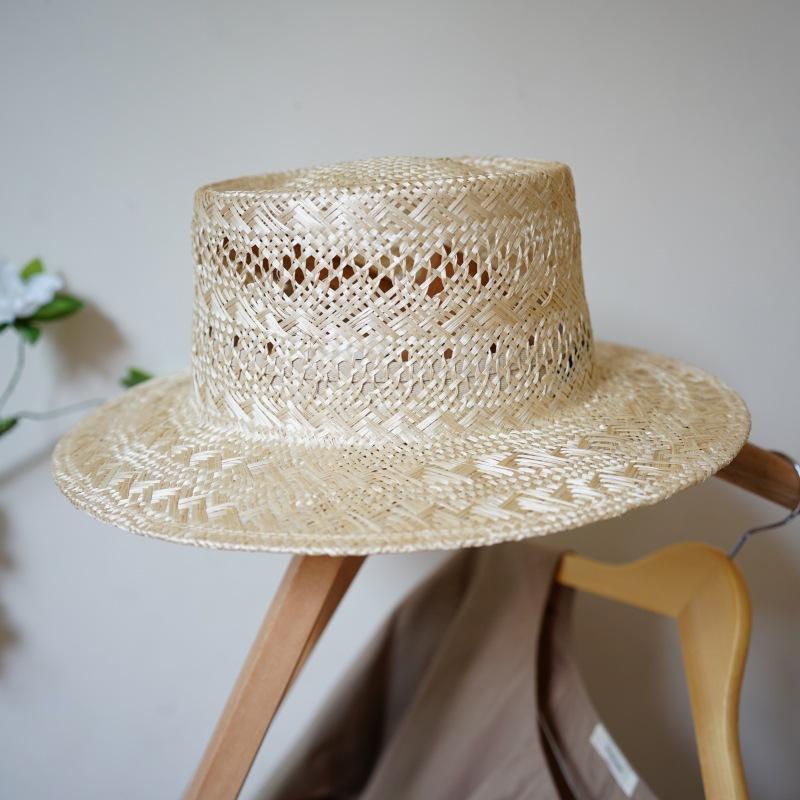 French Elegant Japanese Sisal Hollow Grass Woven Flat Top Top Top Hat For Men And Women Summer Sunshade Sunscreen Holiday Beach Straw Hat