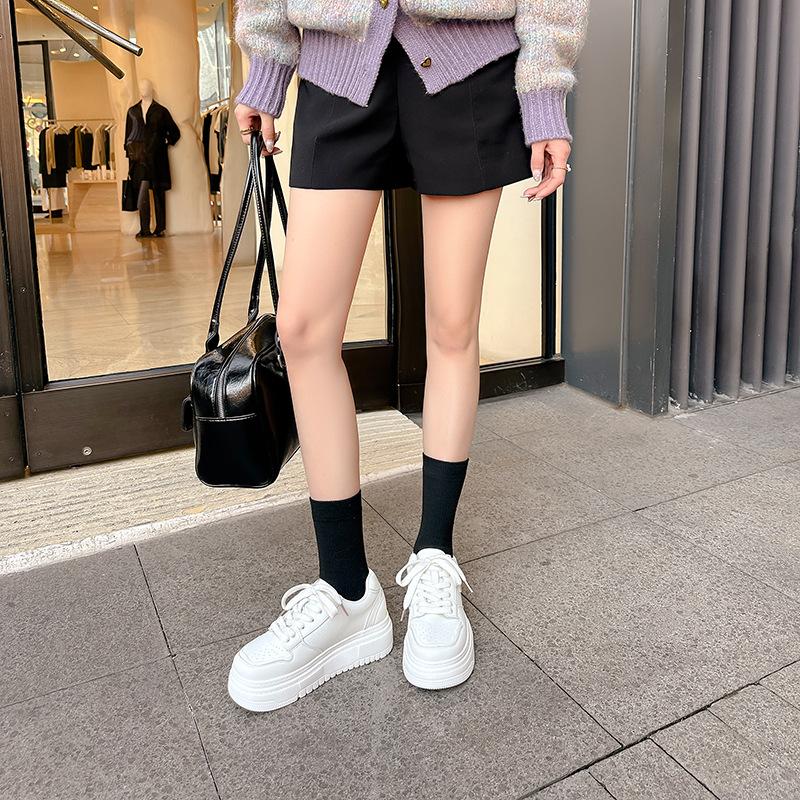 Leather Round Head Thick Sole Heightening Board Shoes Women's 2025 New Muffin Heel Lace-up Sports and Leisure Little White Shoes