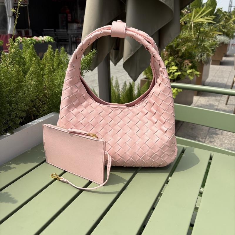 Hot-selling new high-texture cowhide hand-woven handbag large-capacity underarm bag versatile commuter women's bag