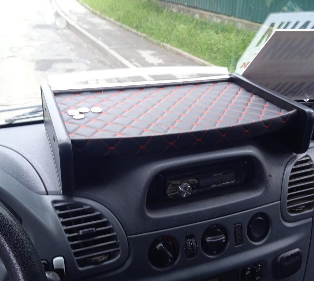 

Полиця на панель (2000-2006, Чорна з червоною ниткою) CDI для Mercedes Sprinter W901/902/903/904/905