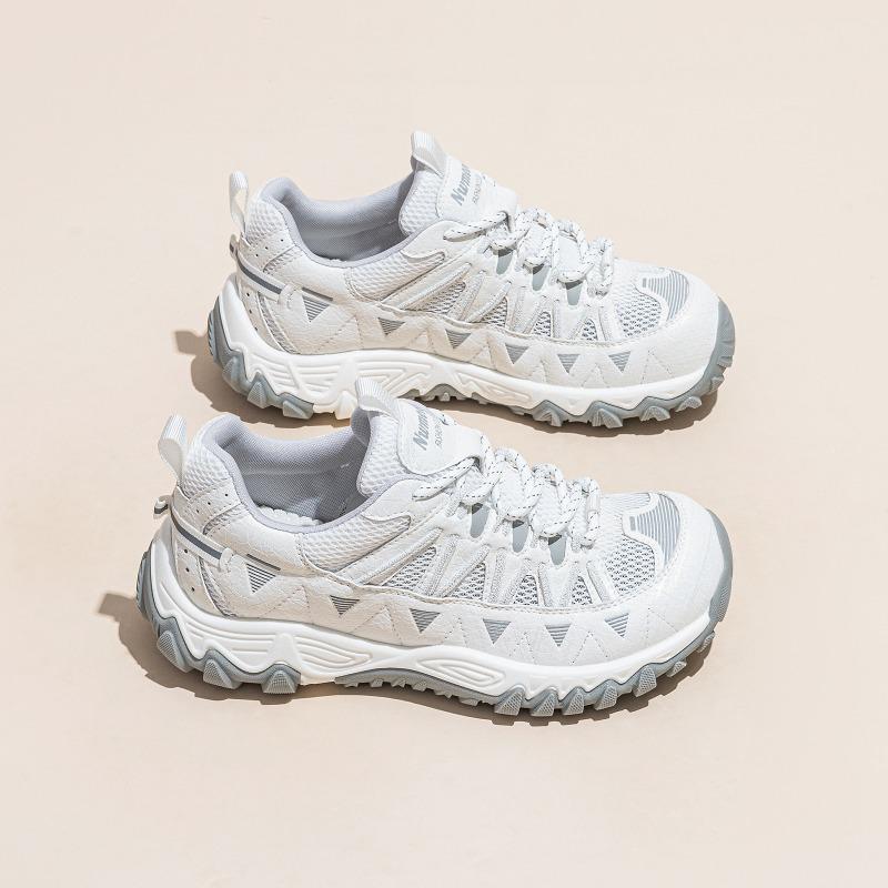 Dad shoes women's summer new mesh breathable thick sole heightening non-slip Internet celebrity Korean version of casual sports shoes