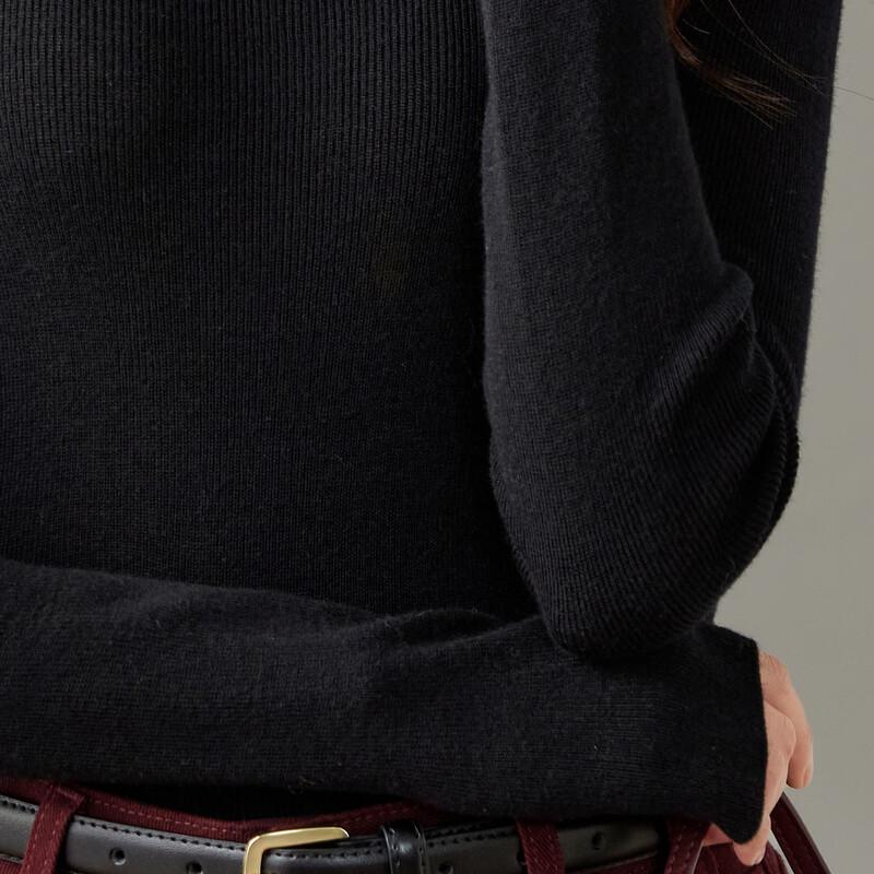 CARBAMMI Women's Slim-Fit Round Neck Knit Sweater