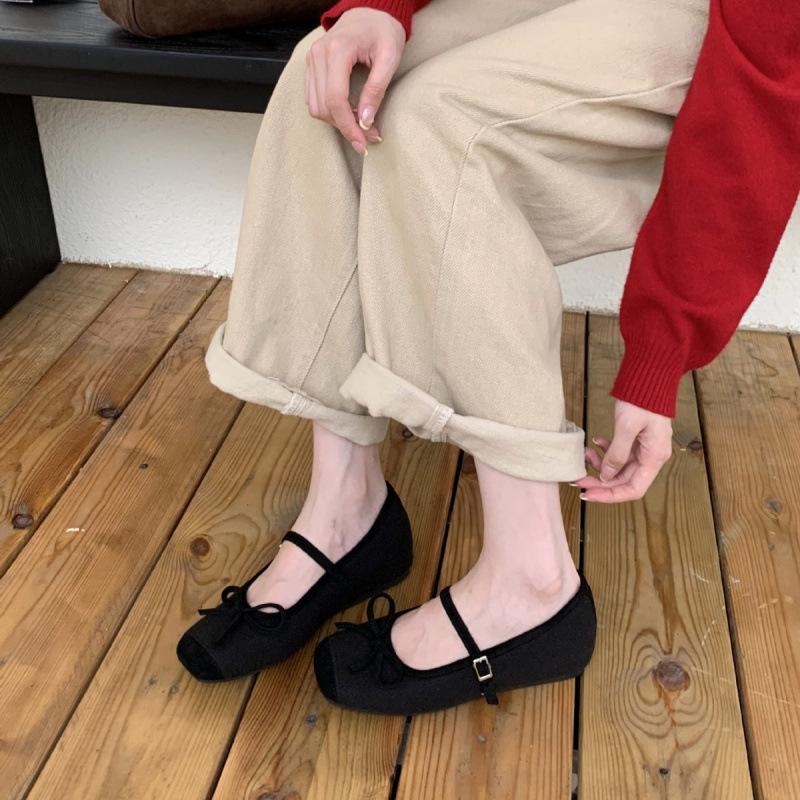 2025 new inner height-increasing single shoes versatile bow evening shoes shallow mouth ballet Mary Jane shoes woolen single shoes