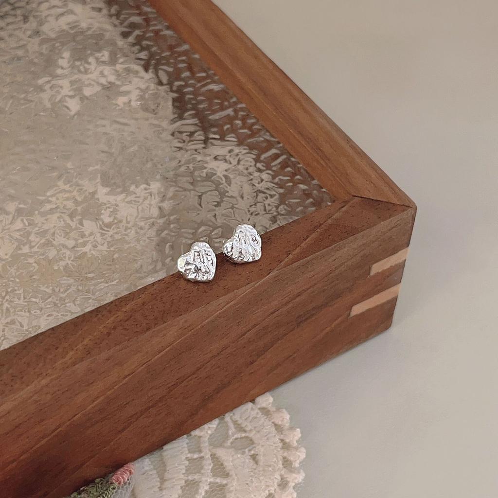 Mini Small Love Stud Earrings Basic Versatile Ins Love Earrings Cold Wind Simple Ear Jewelry