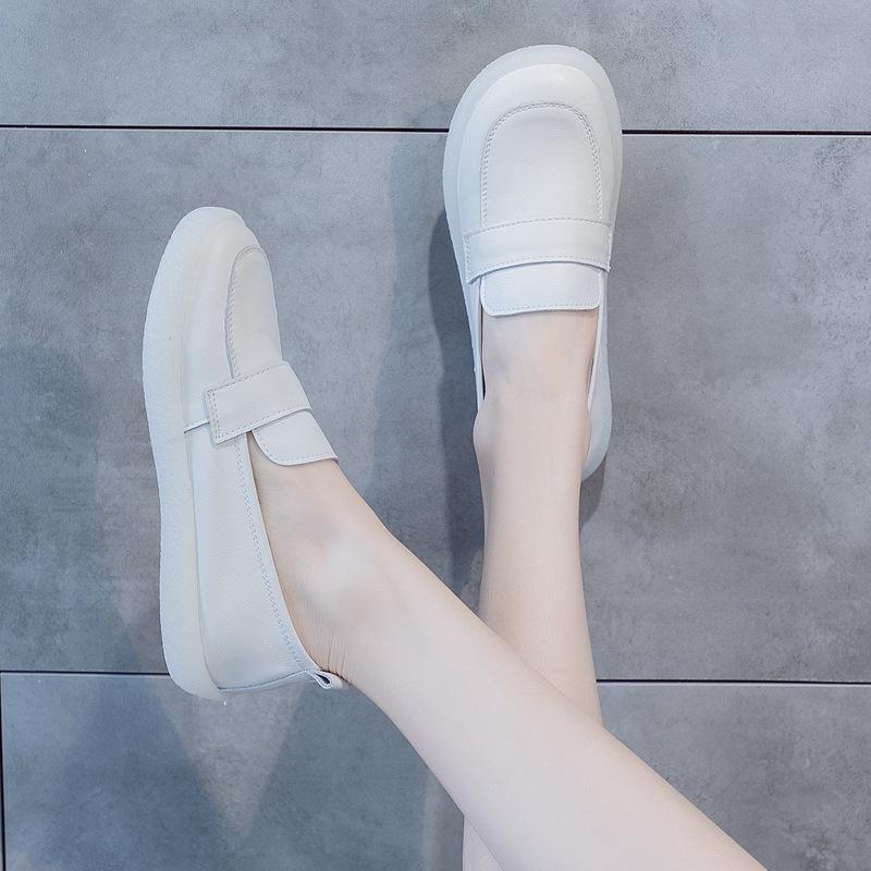 Women's 2025 Summer Soft Leather Loafers - Versatile, Genuine Leather Flats for Nurses, Students, and Pregnant Women.