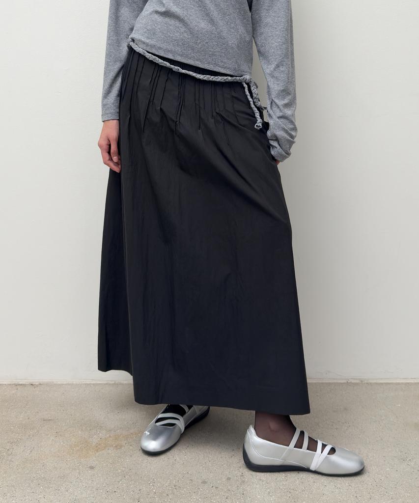 Daiaegeuneol Stitched Trapeze Skirt (Black)