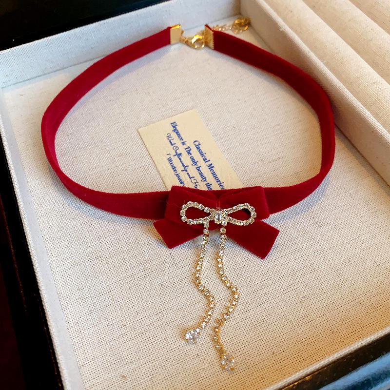 Korean Fashion Pearl Necklace - Extra Long, Elegant Sweater Chain for Autumn/Winter