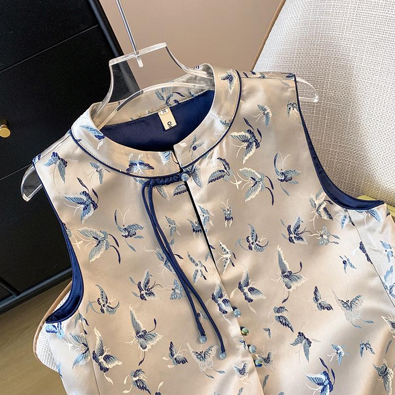 2025 Retro Chinese Style Embroidered Vest with Frog Button - Women's Sleeveless Top for Spring and Autumn