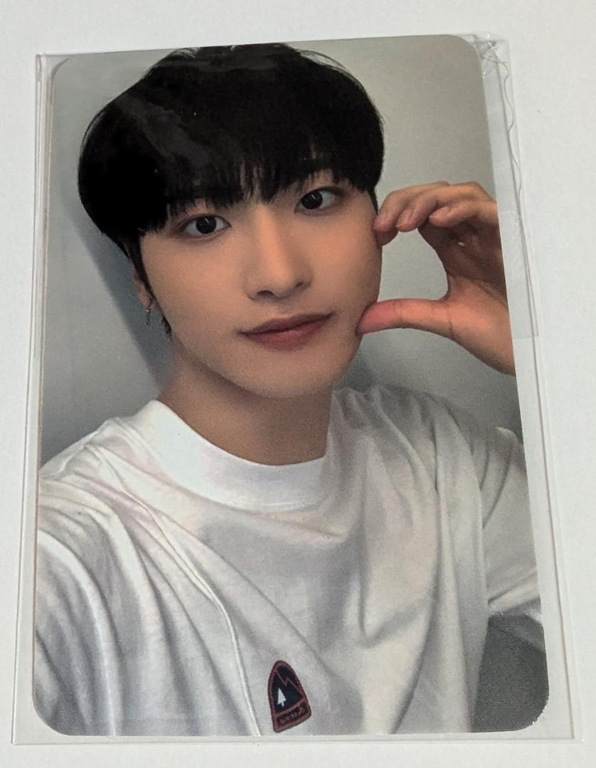 

[ИСПОЛЬЗОВАННАЯ] Редкая коллекционная карточка ATEEZ FROMM WONDERWALL Seonghwa