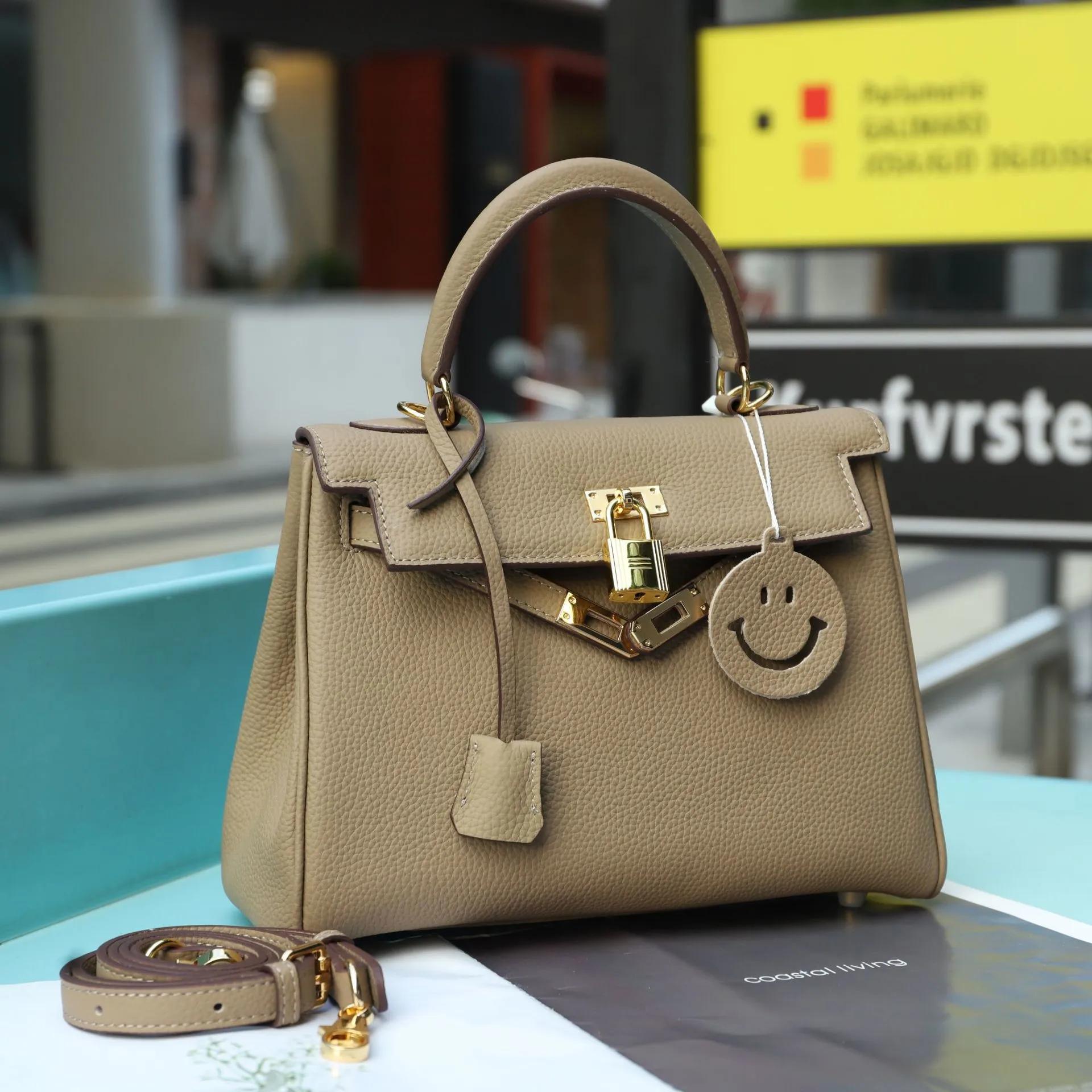 

Высококачественная женская сумка из натуральной кожи, фирменный дизайн, большая вместимость, сумка через плечо