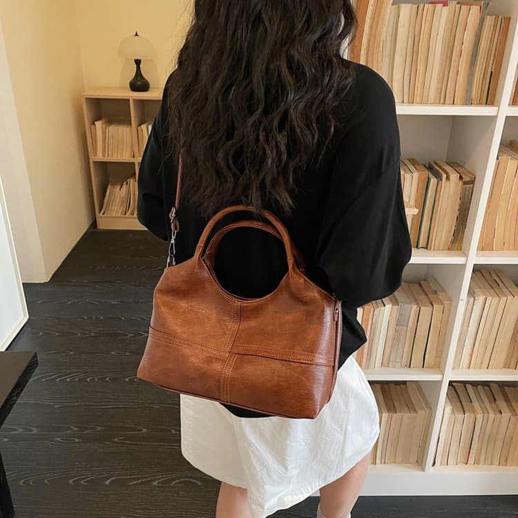 Large capacity retro style portable shoulder messenger bag