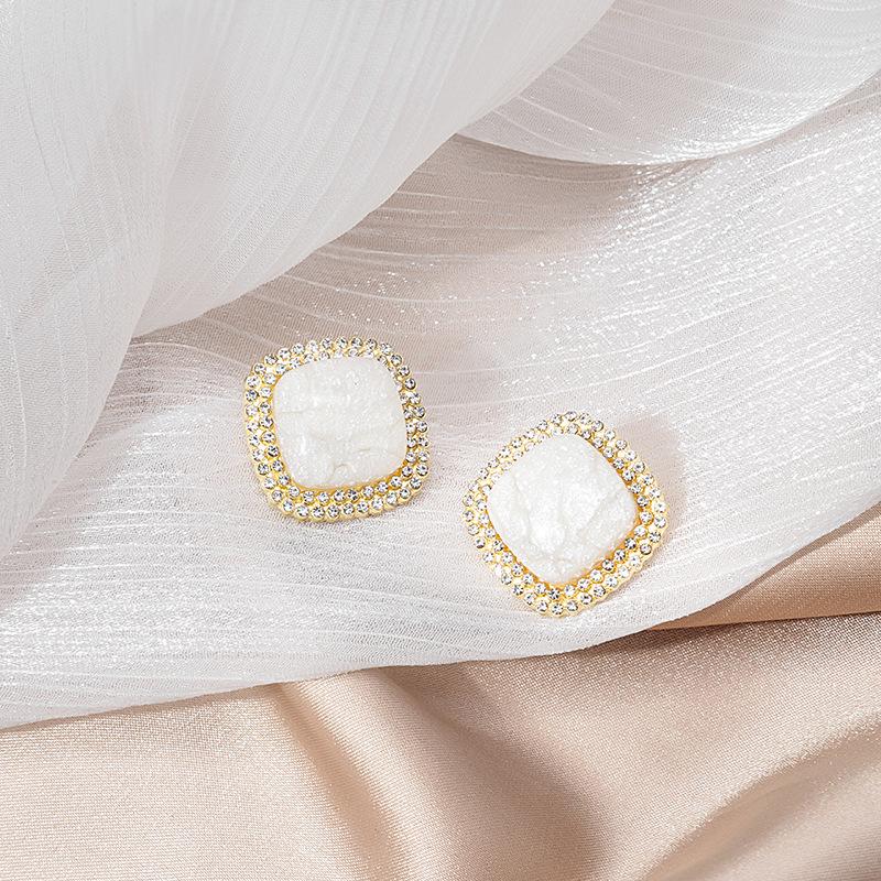 Super Fairy Geometric Earrings With Diamonds Design Sense Crack Square Pearl Commuter Elegant Stud Earrings