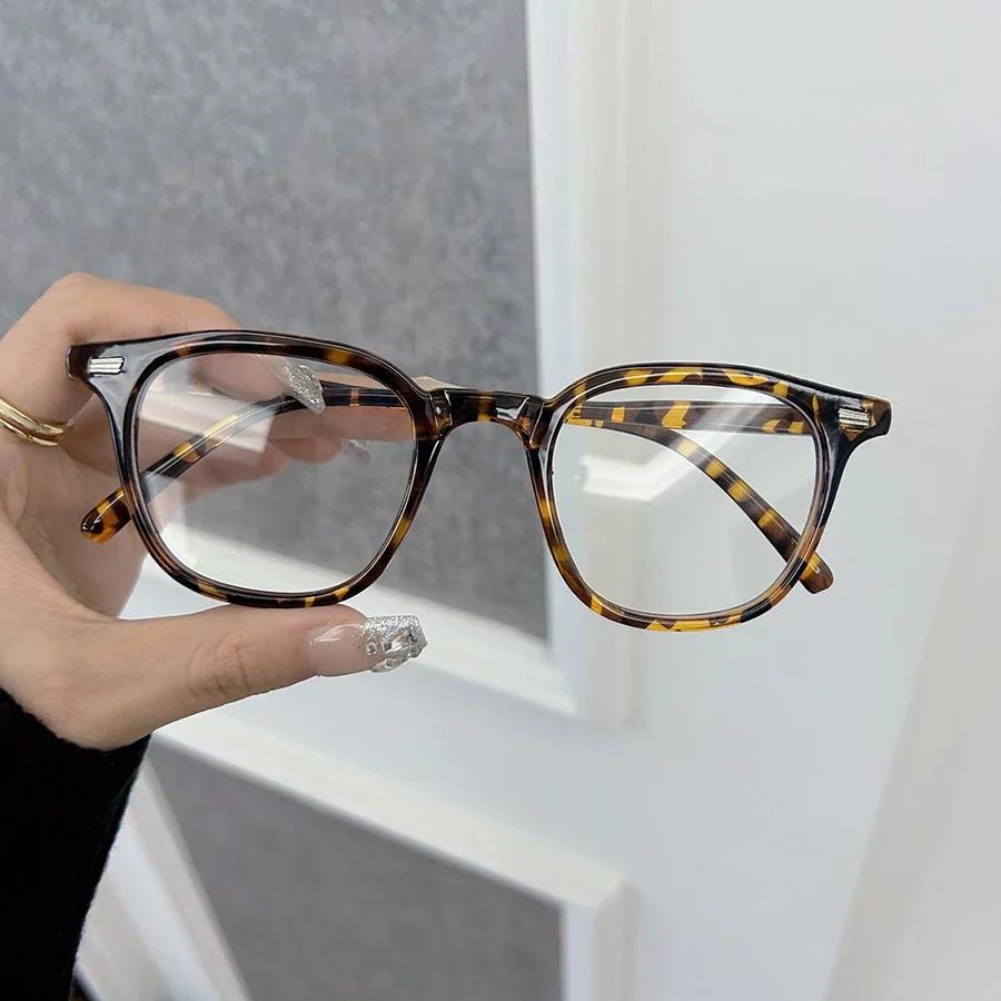 Fashion Vintage Square Clear Lens Classic Eyeglasses Frame Male Elegant Glasses Men Women Transparent Lens