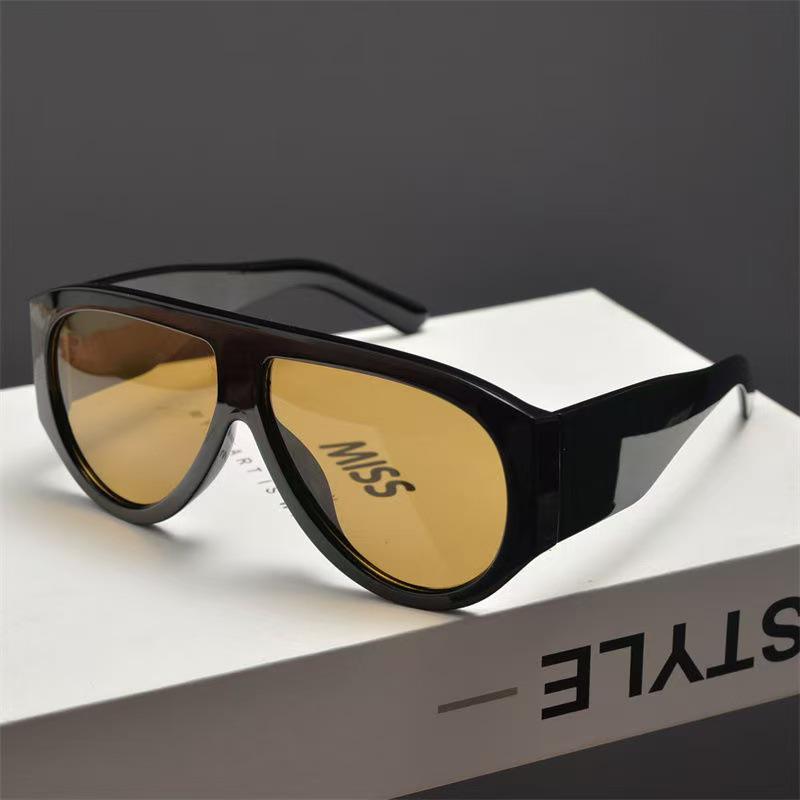 

Women s Large Aviator Sunglasses - Stylish European & American Design
