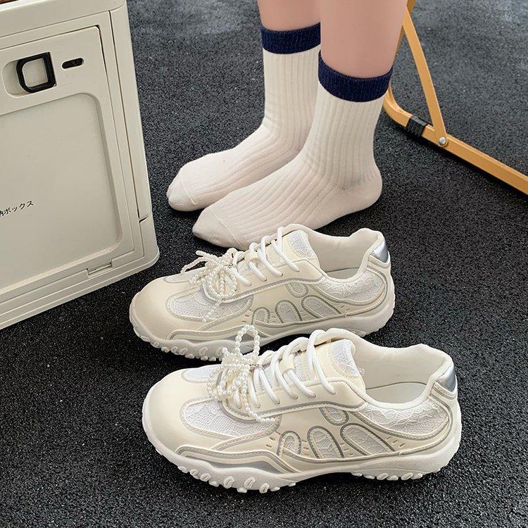 

Crescent moon sole lace pearl casual moral training shoes women s 2025 spring new mesh lightweight Forrest Gump sports shoes 40
