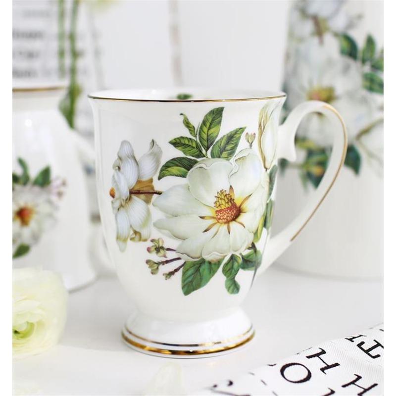 Light Luxury Ceramic Tea Mug 300ml - Fine Porcelain Bone China Coffee Mug with Gold Trim, Camelia Floral Vintage Tea Cups with Handle,1pc