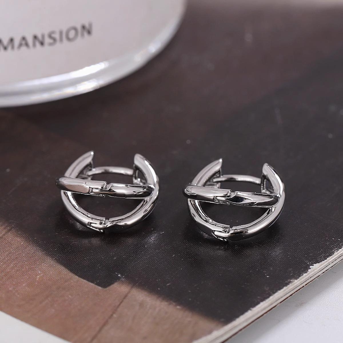 Простые серьги-крестики, осенне-зимний холодный ветер, чувство ци, серьги с двойной петлей, личность, элегантные аксессуары