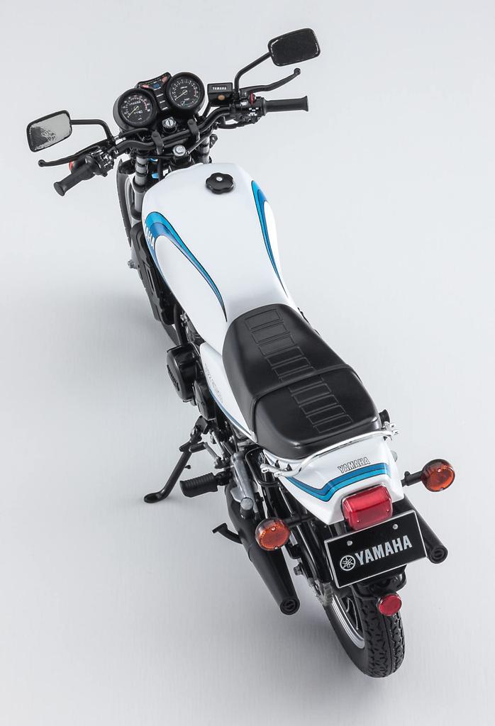 Hasegawa Bike Series Yamaha Plastic Model BK15 1/12 RZ350(4U0) (1981)