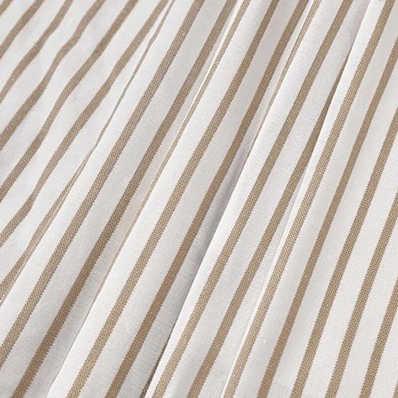 Handoon Button-Stitched Ruffled Shower Curtain